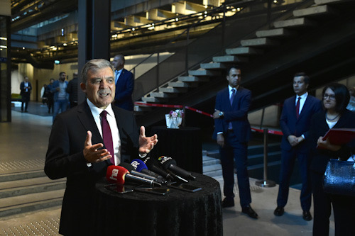 11. Cumhurbaşkanı Abdullah Gül, İsrail-Filistin Çatışmasını Değerlendirdi